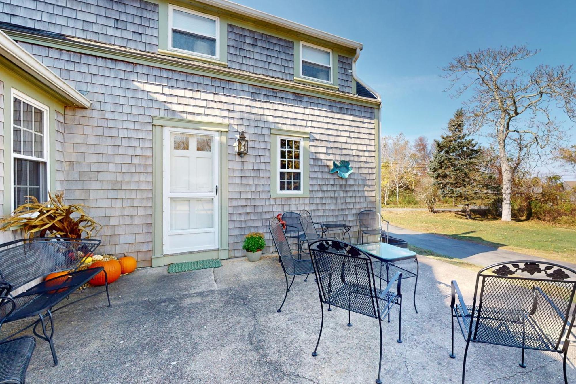 Cape Landing Cottage Brewster Exterior photo